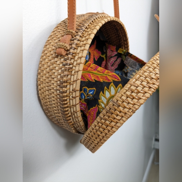 Vintage Wicker Rattan Circle Canteen Style Boho Crossbody Bag Purse - Picture 7 of 8